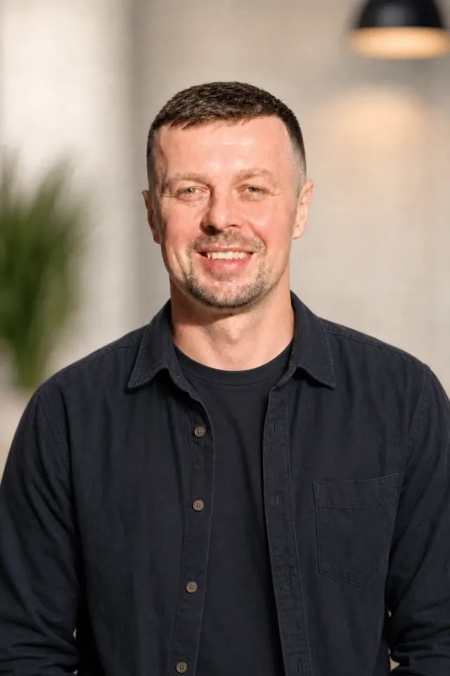 Eugene Gor working as a senior WordPress developer